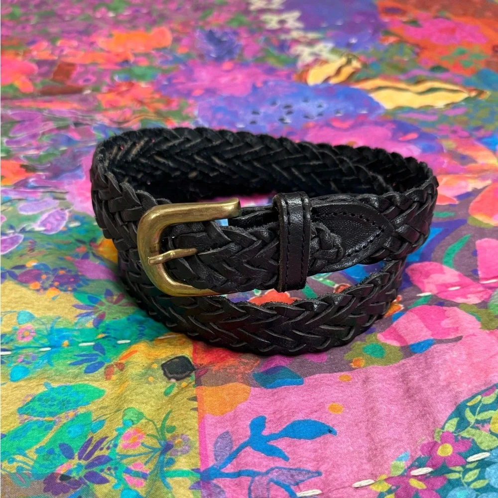 Vintage woven leather